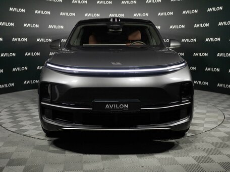 2025 Li Auto (Lixiang) L9 52.3 kWh I Рестайлинг, серый, 12152690 рублей, вид 4
