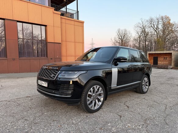 2013 Land Rover Range Rover IV, чёрный, 4090000 рублей