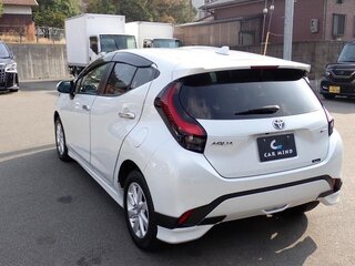2023 Toyota Aqua II, белый, 1430400 рублей, вид 5