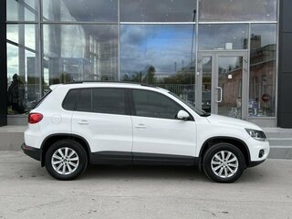 2013 Volkswagen Tiguan I Рестайлинг, белый, 1450000 рублей, вид 4