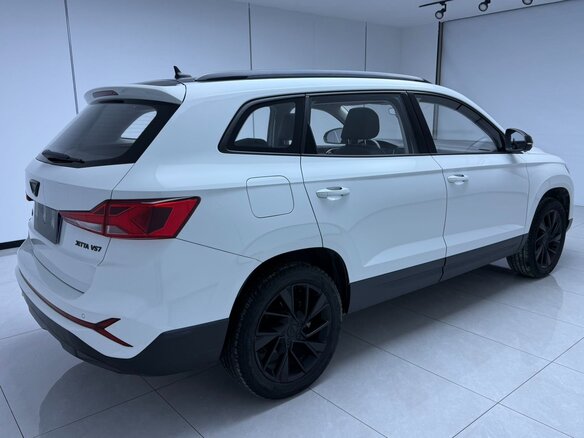 2022 Jetta VS7 I Рестайлинг 1, белый, 1520007 рублей - вид 3