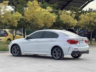 2023 BMW 1 серии 120i III (F52) Рестайлинг, белый, 1865333 рублей, вид 4