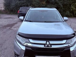 2016 Mitsubishi Outlander III Рестайлинг 2, серебристый, 1633500 рублей, вид 1