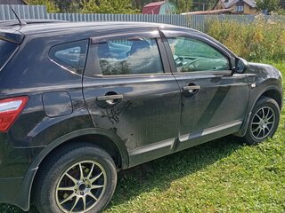 2011 Nissan Qashqai I Рестайлинг, чёрный, 850000 рублей, вид 3
