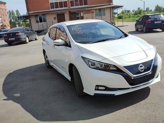 2018 Nissan Leaf II (ZE1), белый, 2699000 рублей, вид 3