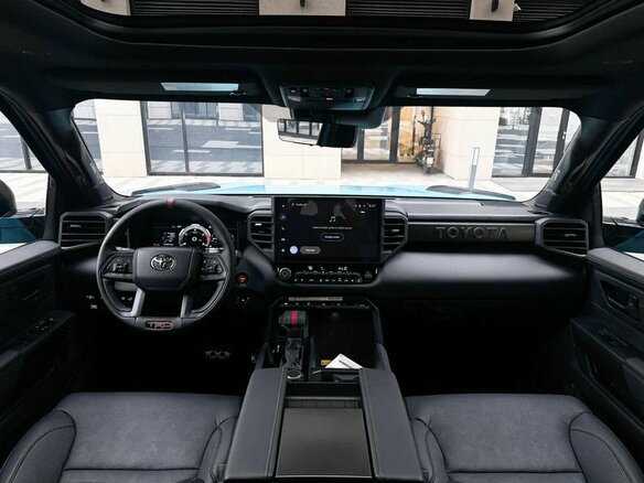 2026 Toyota Tundra Double Cab III, чёрный, 10900000 рублей - вид 6