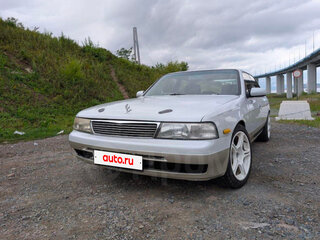 1993 Nissan Laurel VII (C34), серебристый, 1100000 рублей, вид 2