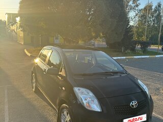 2006 Toyota Yaris II, чёрный, 380000 рублей, вид 1