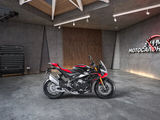 2026 Aprilia Tuono V4, чёрный, 2700000 рублей, вид 3