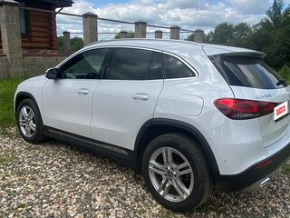 2020 Mercedes-Benz GLA 200 II (H247), белый, 3200000 рублей, вид 3