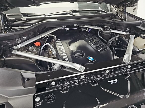2025 BMW X6 30d III (G06) Рестайлинг, серебристый, 12830000 рублей - вид 19