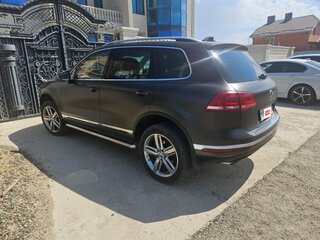 2015 Volkswagen Touareg II Рестайлинг, коричневый, 3450000 рублей, вид 4