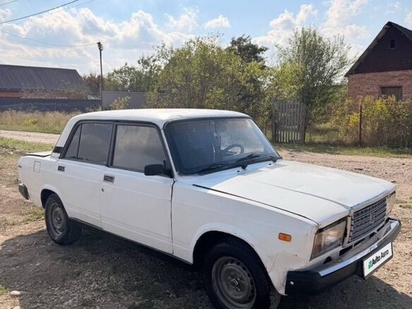 1998 Lada (ВАЗ) 2107, белый, 75000 рублей - вид 1