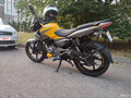 2020 Bajaj Pulsar NS 125, жёлтый, 170000 рублей - вид 2