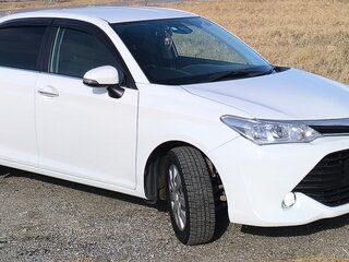 2015 Toyota Corolla Axio XI (E160, E170, E180) Рестайлинг 1, белый, 1290000 рублей, вид 2