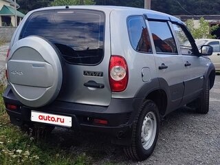 2013 Chevrolet Niva I Рестайлинг, серебристый, 550000 рублей, вид 5
