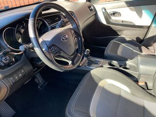 2015 Kia Ceed II Рестайлинг, чёрный, 1300000 рублей, вид 3