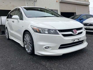 2014 Honda Stream II Рестайлинг, белый, 980000 рублей, вид 1