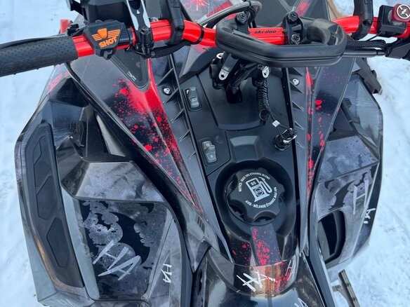2022 BRP Ski-Doo Summit 850, чёрный, 1750100 рублей - вид 17