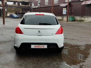 2012 Peugeot 308 I Рестайлинг, белый, 410000 рублей, вид 3