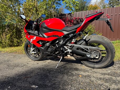 2020 BMW S 1000 RR, красный, 1400000 рублей, вид 3