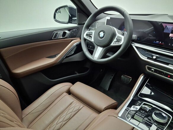 2025 BMW X6 40i III (G06) Рестайлинг, чёрный, 13500000 рублей - вид 7