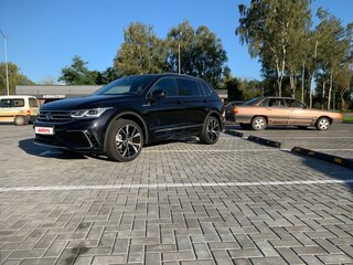 2021 Volkswagen Tiguan II Рестайлинг, чёрный, 2800000 рублей, вид 3