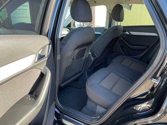 2013 Audi Q3 I (8U), чёрный - вид 12