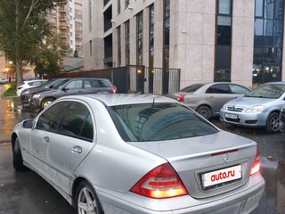 2004 Mercedes-Benz C-Класс 180 II (W203) Рестайлинг, серый, 1000000 рублей, вид 5