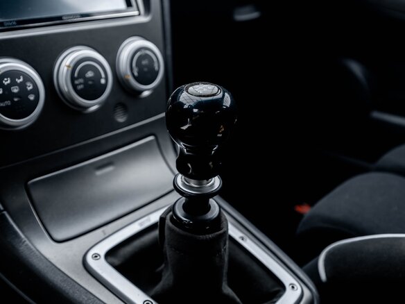 2004 Subaru Impreza WRX STi II Рестайлинг 1, жёлтый - вид 14