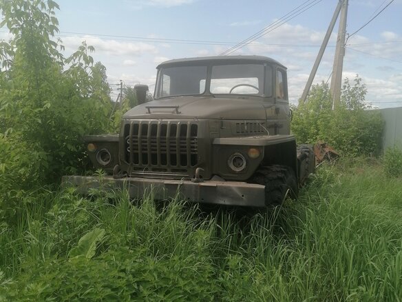 1991 Урал 4320, зелёный, 700000 рублей - вид 1