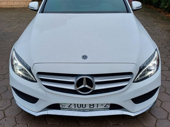 2017 Mercedes-Benz C-Класс 300 IV (W205), белый, 2000000 рублей