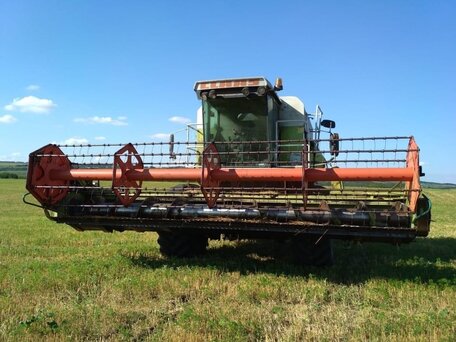 1995 Claas Dominator 204, 300000 рублей, вид 1