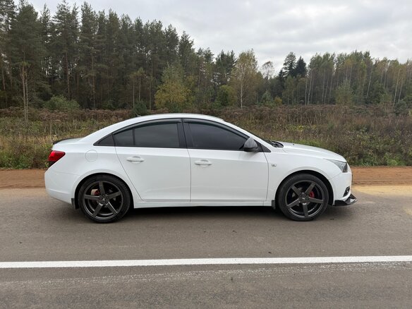 2012 Chevrolet Cruze I, белый, 850000 рублей - вид 4