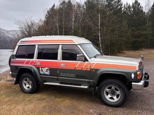 1992 Nissan Safari IV (Y60), серый, 1250000 рублей - вид 5