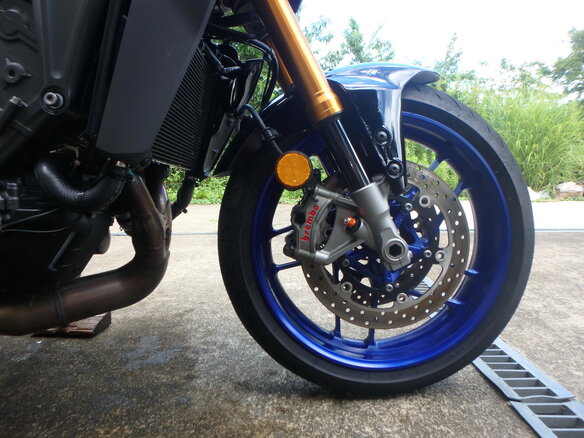 2024 Yamaha MT-09 (FZ-09), серый, 1400000 рублей - вид 13