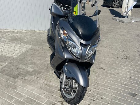 2009 Suzuki Burgman (SkyWave) 400, серый, 400000 рублей, вид 4