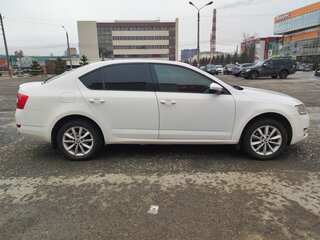 2014 Skoda Octavia III (A7), белый, 869999 рублей, вид 4