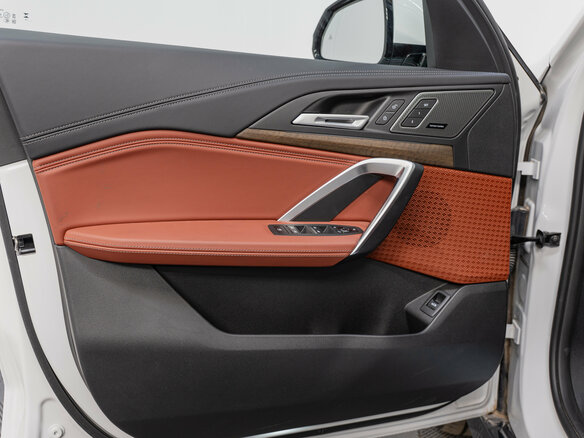 2026 BMW X1 Long 25Li xDrive III (U11/U12), белый, 5550000 рублей - вид 24