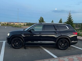 2018 Volkswagen Teramont I, чёрный, 3900000 рублей, вид 3