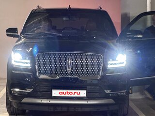 2019 Lincoln Navigator IV, чёрный, 4490000 рублей, вид 3