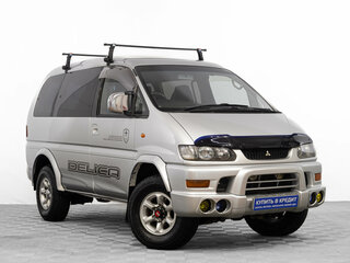 Mitsubishi Delica IV
