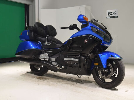 2017 Honda GL 1800 Gold Wing, синий, 1800000 рублей, вид 3