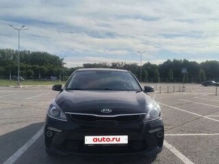 2019 Kia Rio IV, чёрный, 1700000 рублей, вид 1
