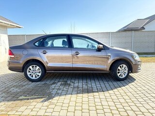 2015 Volkswagen Polo V Рестайлинг, коричневый, 1011083 рублей, вид 5