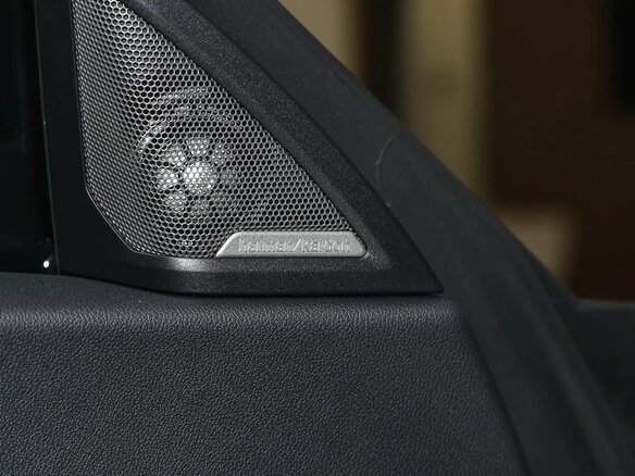 2025 BMW 2 серии 220i G42 Рестайлинг, белый, 6325000 рублей - вид 18