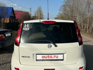 2013 Nissan Note I Рестайлинг, белый, 850000 рублей, вид 2