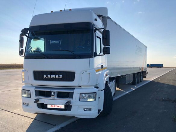 2017 КамАЗ 5490, белый, 3250000 рублей
