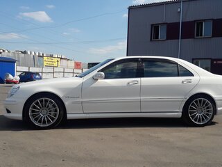 2003 Mercedes-Benz S-Класс AMG 55 AMG Long I (W220) Рестайлинг, белый, 3500000 рублей, вид 3