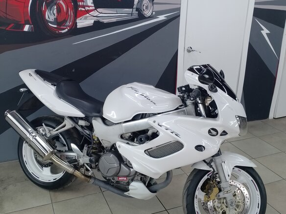 1997 Honda VTR 1000, белый, 380000 рублей - вид 1
